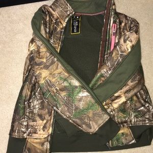 Under armor pink/camo hunting jacket